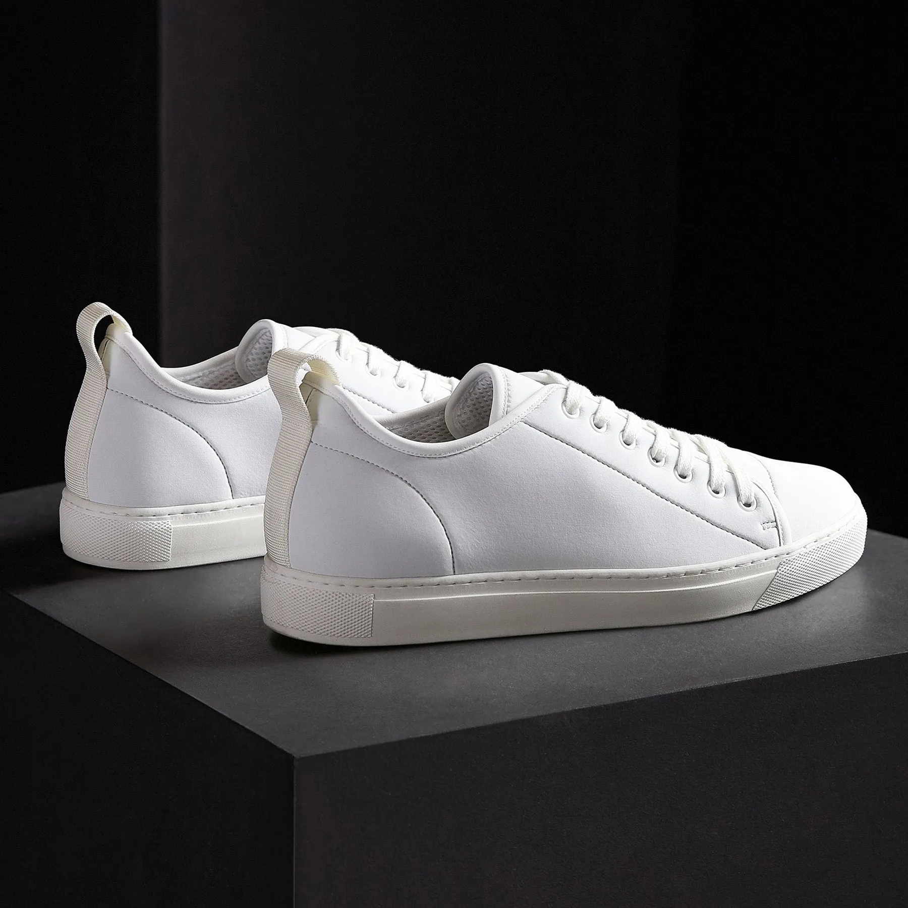 Men's Carbon Low - White